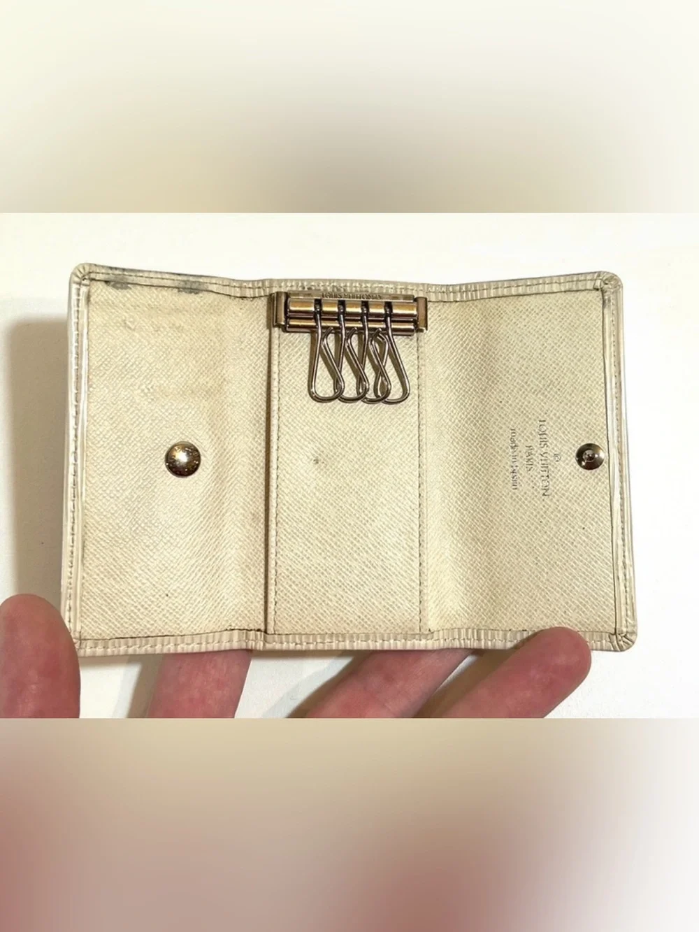 Louis Vuitton Cream Epi Leather Key Holder